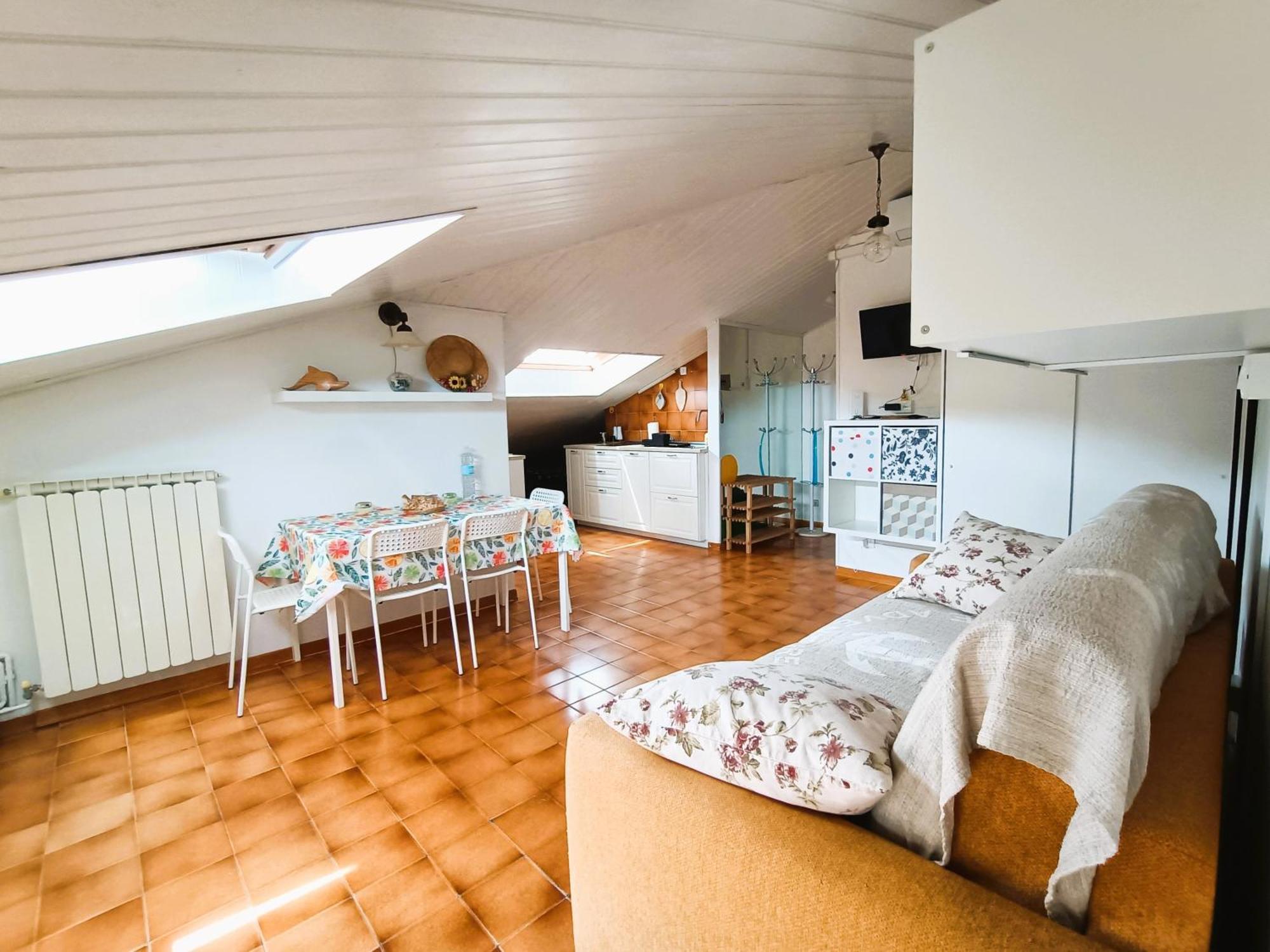 Mansard Apart Alba - Sea 5 Terre-Trekking-Excursions-Relax Сан-Таренцо Экстерьер фото